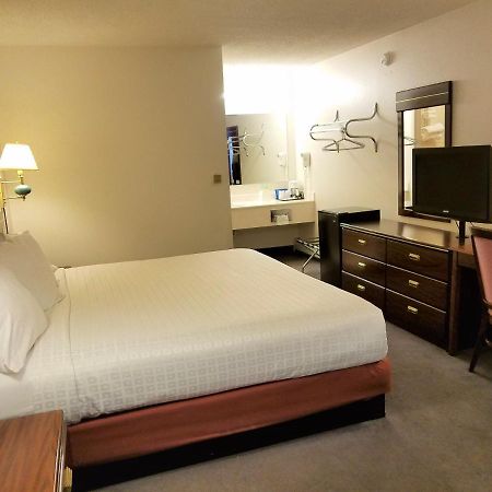 Motel 8 Laramie Extérieur photo