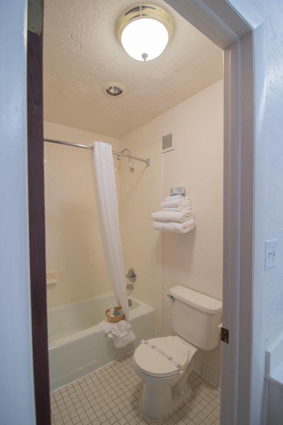 Motel 8 Laramie Extérieur photo