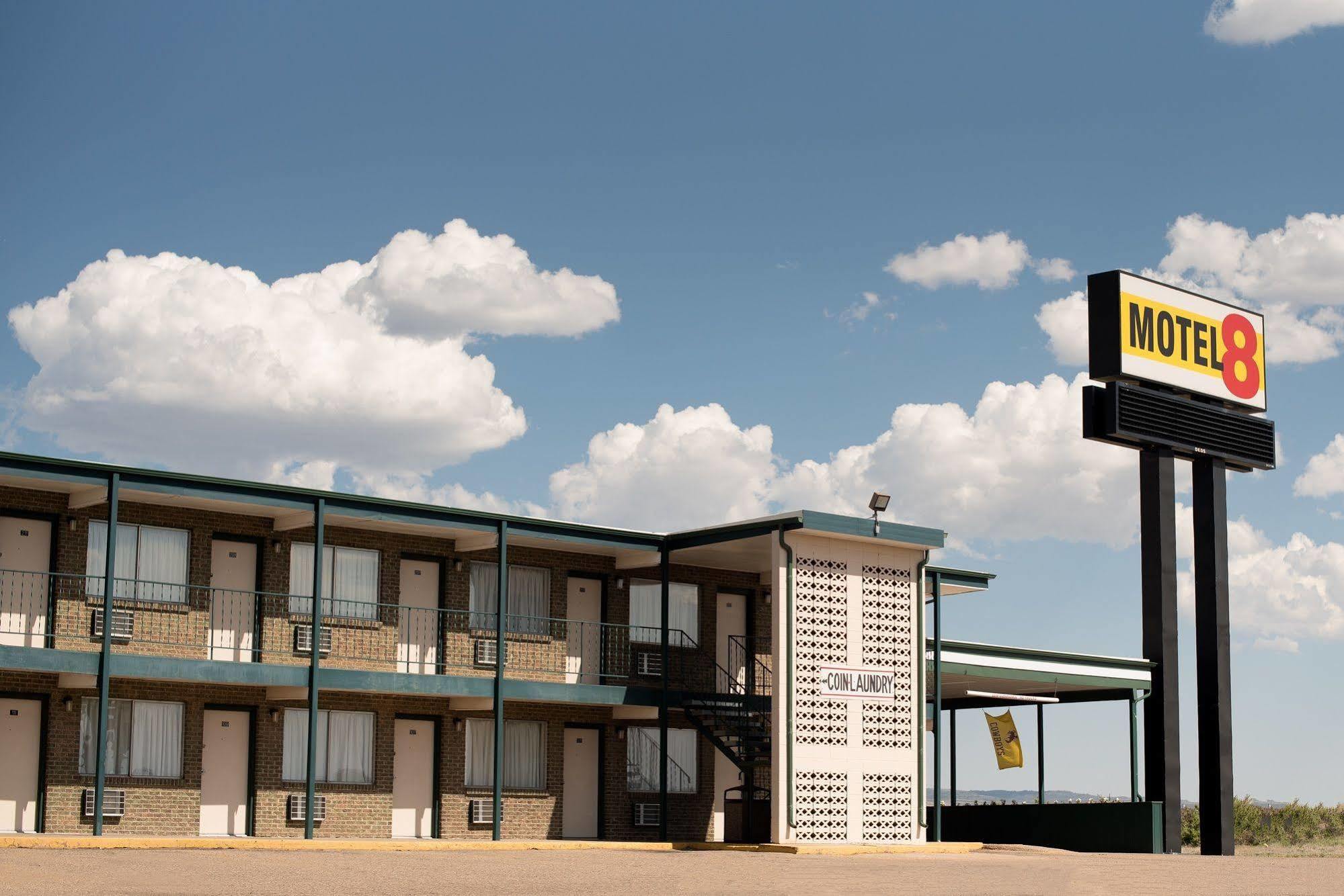 Motel 8 Laramie Extérieur photo